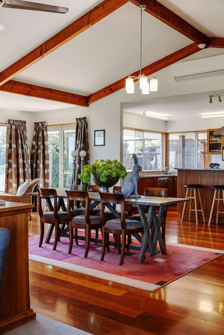 1 Watlings Place Kennedys Bush_13