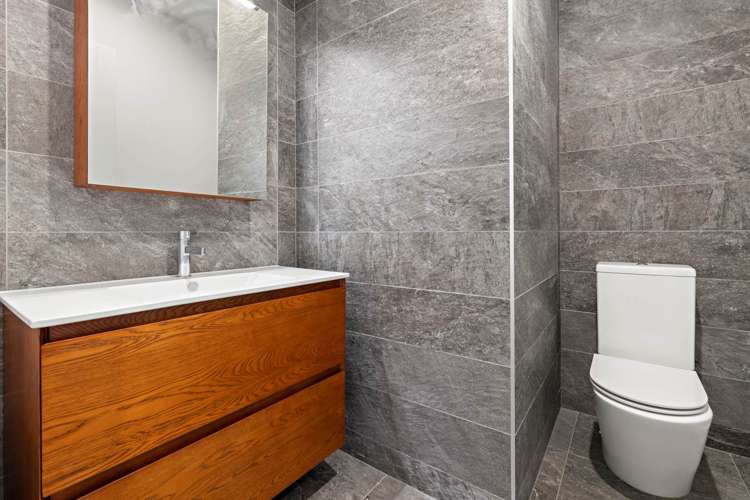 68 Armstrong Farm Drive East Tamaki Heights_31