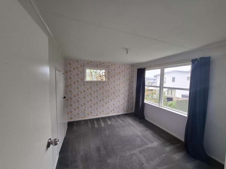 6 John Road Fairy Springs_7