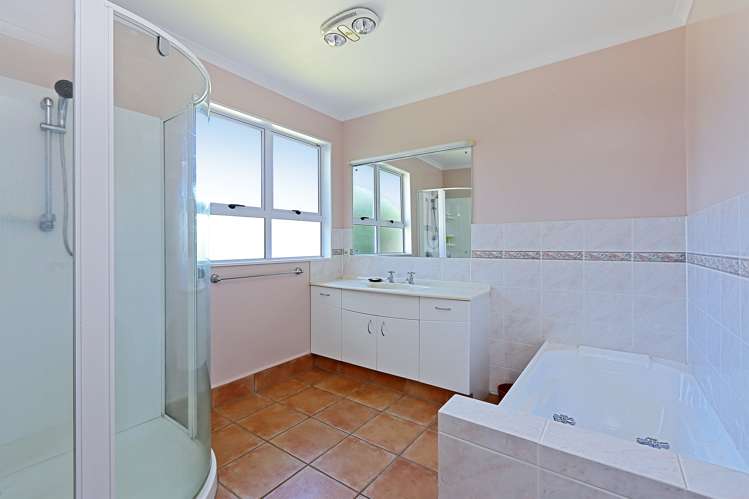 22 Golding Road Taradale_10