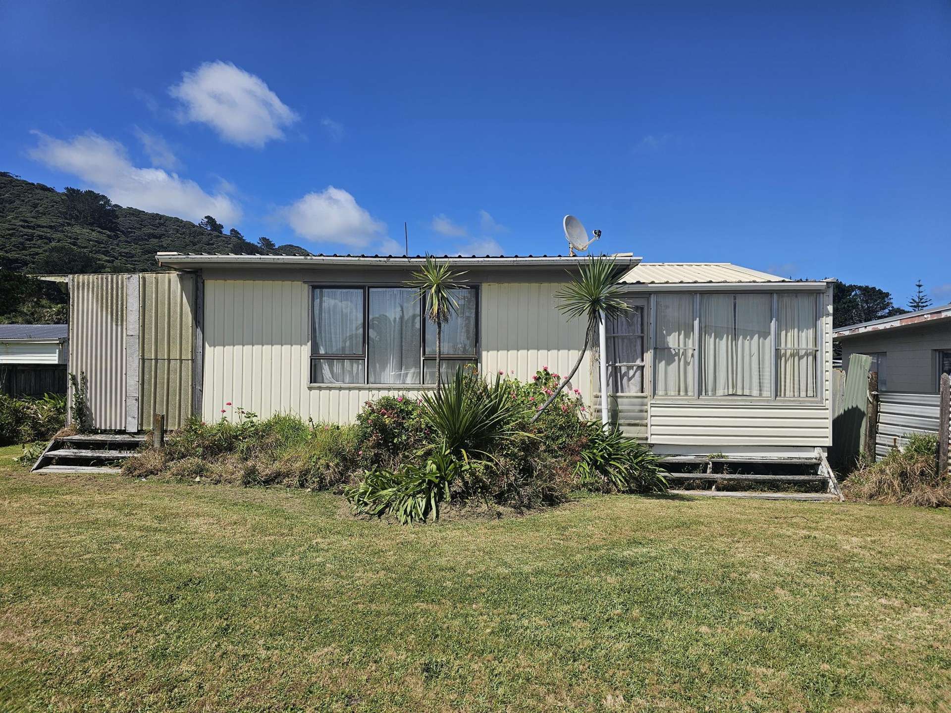 7 Mission Road Port Waikato_0
