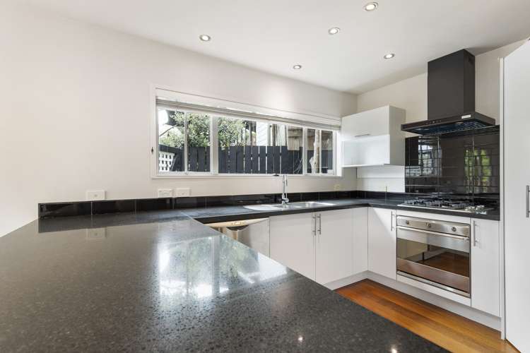 9b Swinton Close Remuera_19