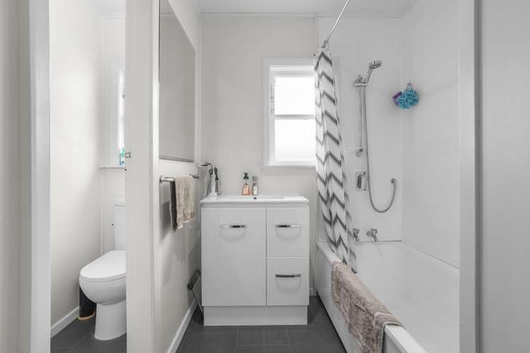 52 Frederick Street Wainuiomata_10