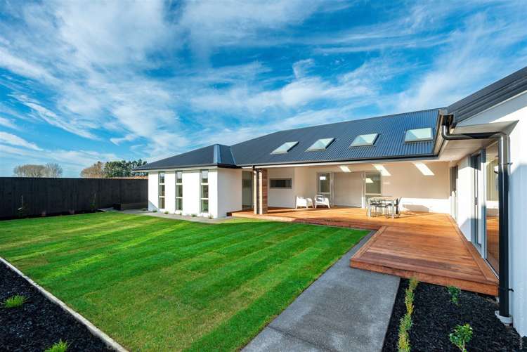 75 Halpin Drive Lincoln_24