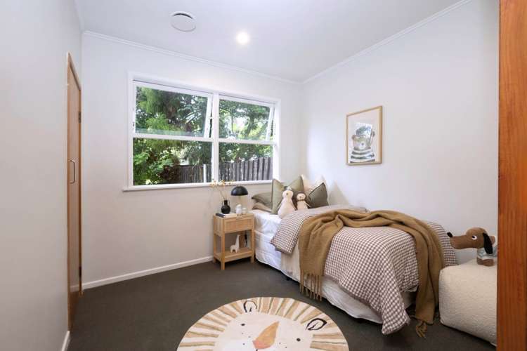 2 Pendlebury Street Green Bay_11