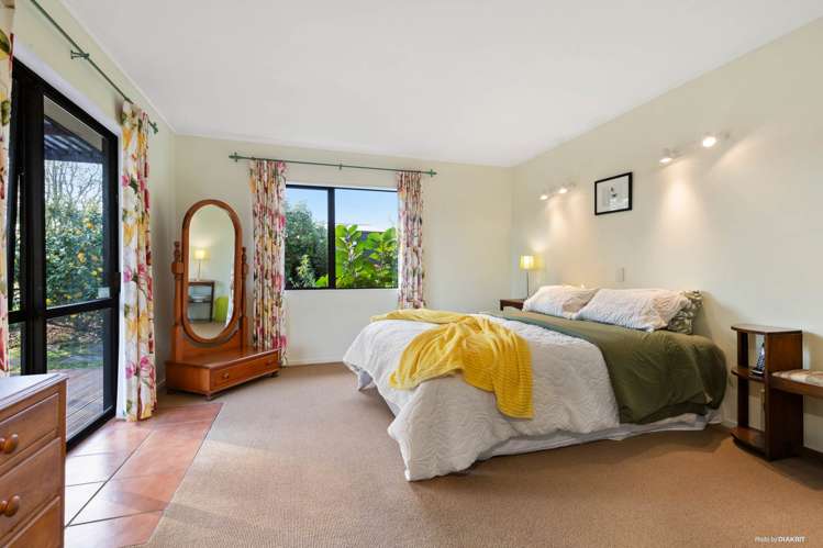 111 Pearson Road Patumahoe_18
