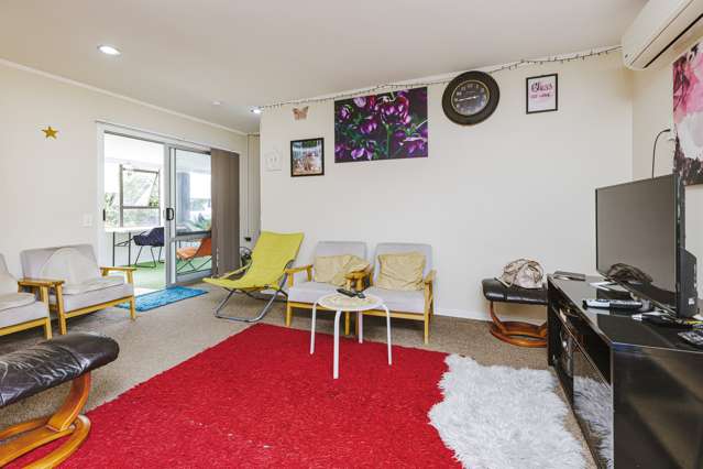 2/9a Cambourne Road Papatoetoe_3