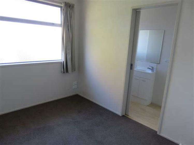3E Jones Crescent 1107_5
