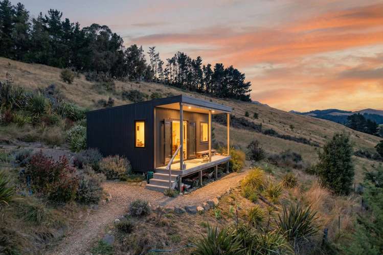 18 Doris Faigan Lane Charteris Bay_7