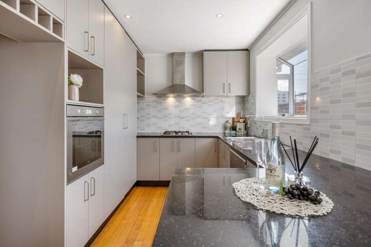 30 Subritzky Avenue Mount Roskill_7