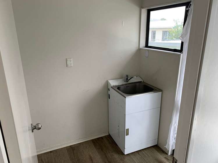 2/60 Cargill Street Papakura_9