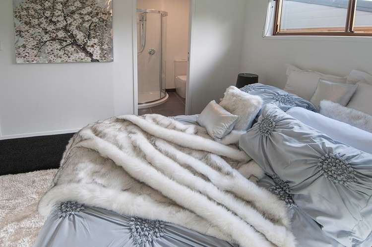 5 Taipari Road Te Atatu Peninsula_8