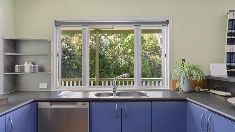 4 Careen Grove Gulf Harbour_15