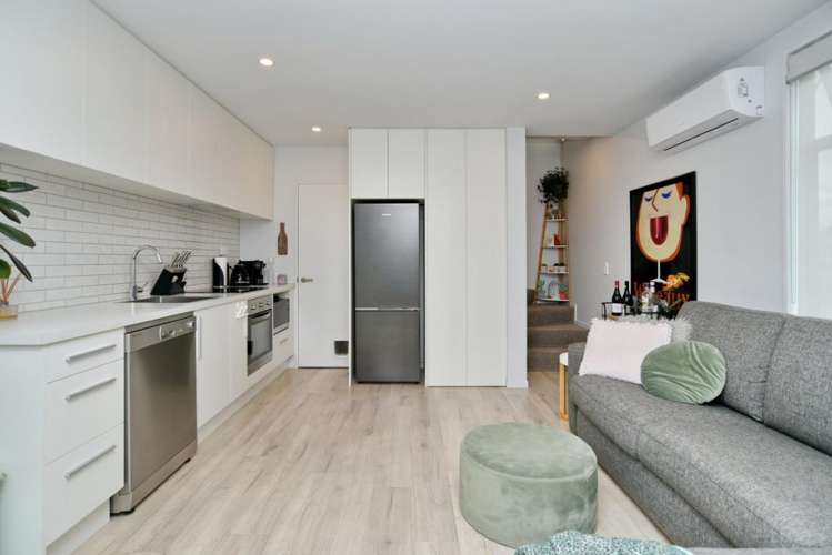 8/16 New Brighton Road Shirley_5