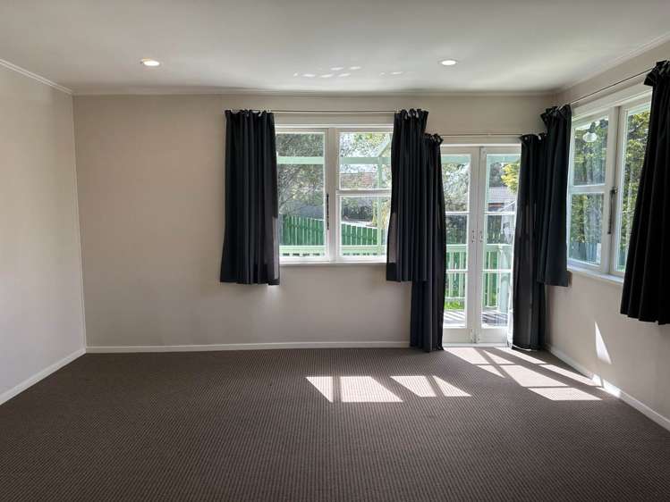4/331 Royal Road Massey_6