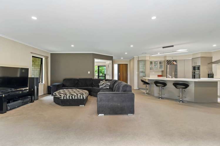 131 Valley Road Pukekohe_11