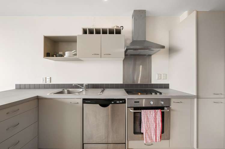 212/107 Thorndon Quay Pipitea_7