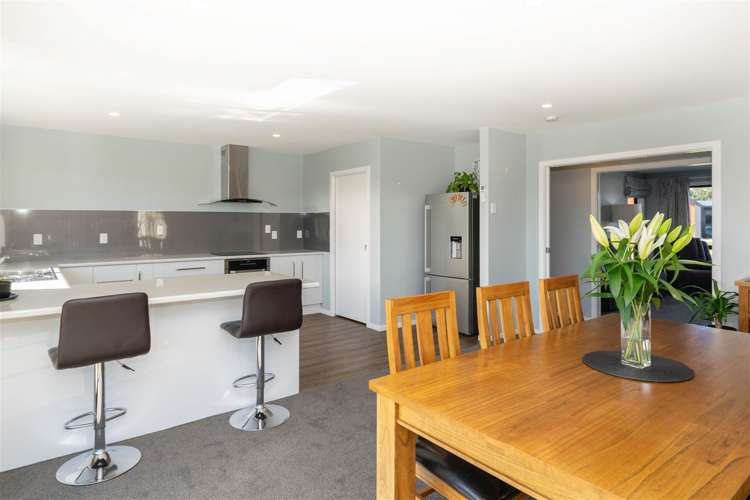 14 Catalina Crescent Burleigh_8