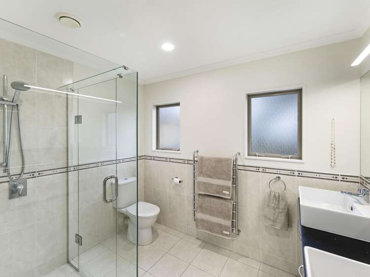 8 Tui Brae Beachlands_20