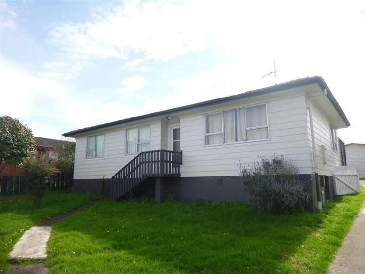 24 Gambare Place Wattle Downs_0