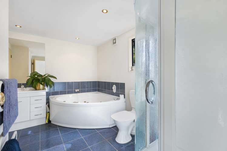 8 Elizabeth Place Kelvin Heights_19