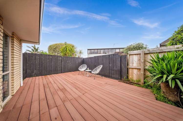 2/13 Fratley Avenue Farm Cove_25