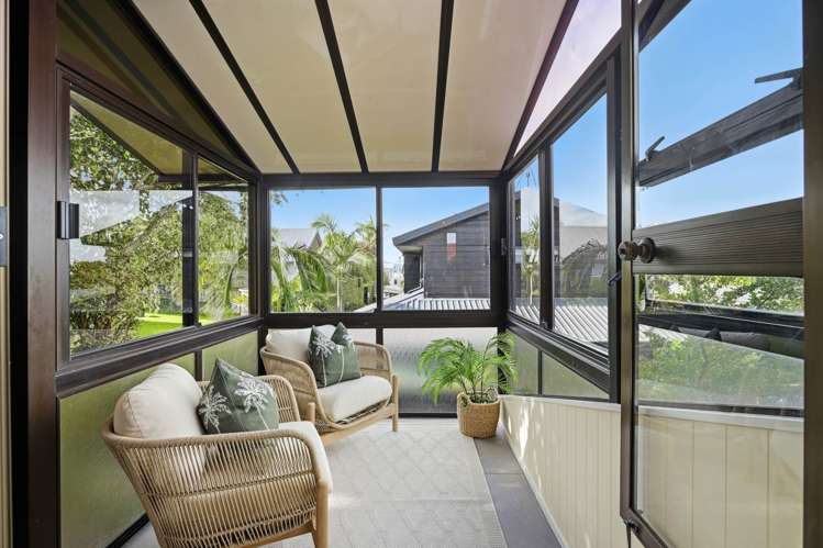 2/1 Aramoana Avenue Devonport_20