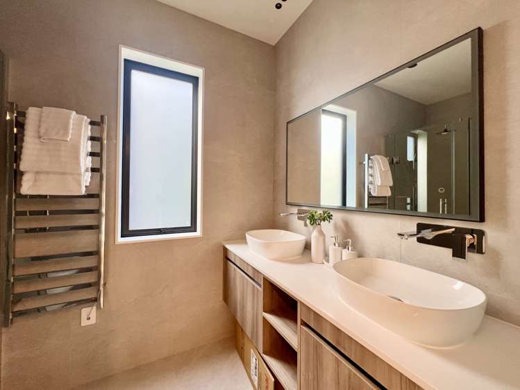 36 Kaupeka Road Orewa_13