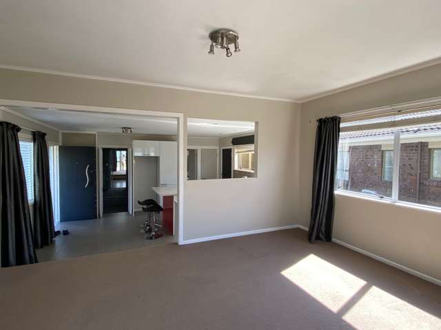 3/2 Rewi Street Torbay_2