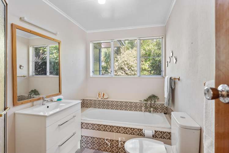 53 Seddon Street Waikanae_12