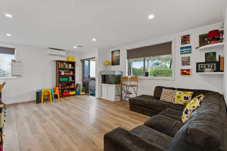 26 Parakai Avenue Parakai_10