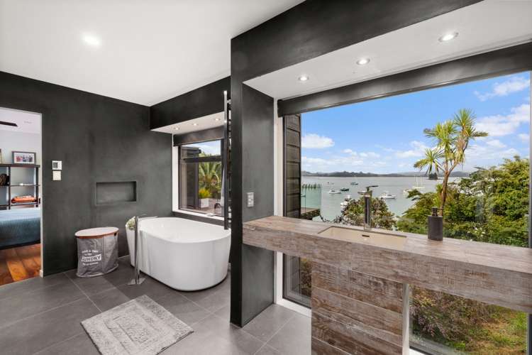 586 Whangaroa Road Whangaroa_12