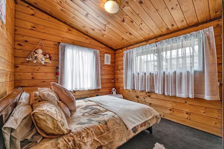 11A Warwick Road Stratford_18