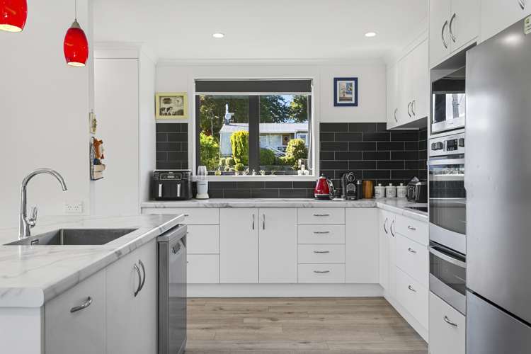 24 Tawa Street Hilltop_9