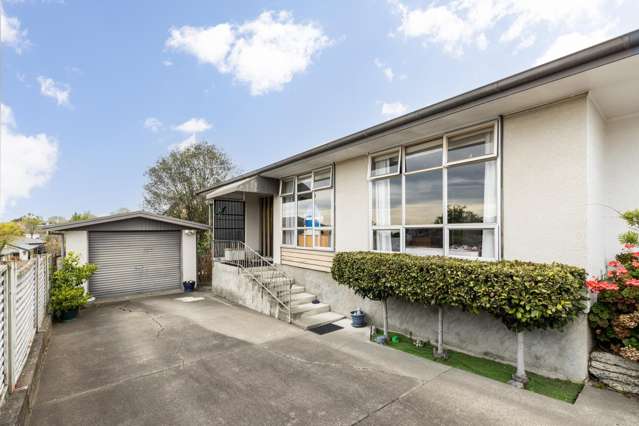 Village Doorstep, Spacious Garden Unit