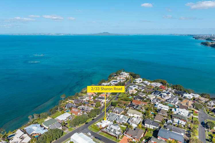 2/33 Sharon Road Waiake_16