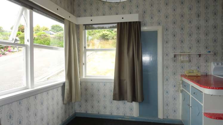 194 The Ridgeway Stoke_5