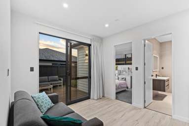 39 Matahae Crescent_4