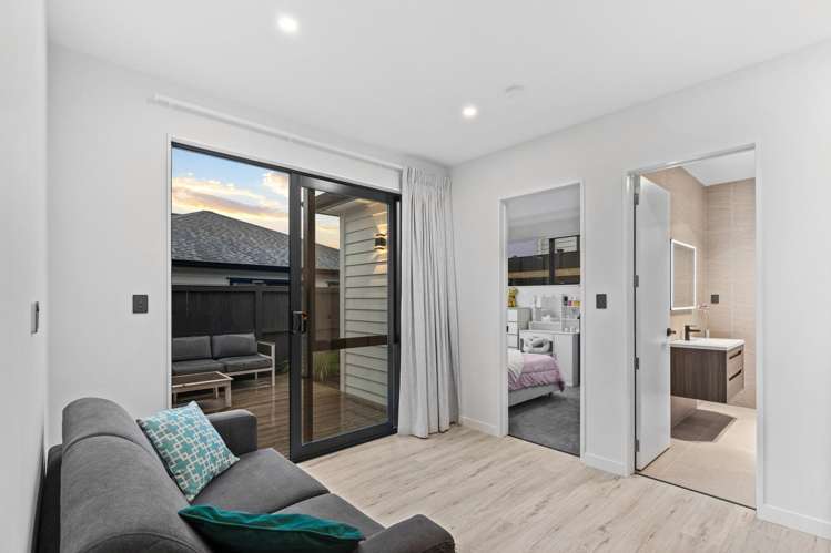 39 Matahae Crescent_4