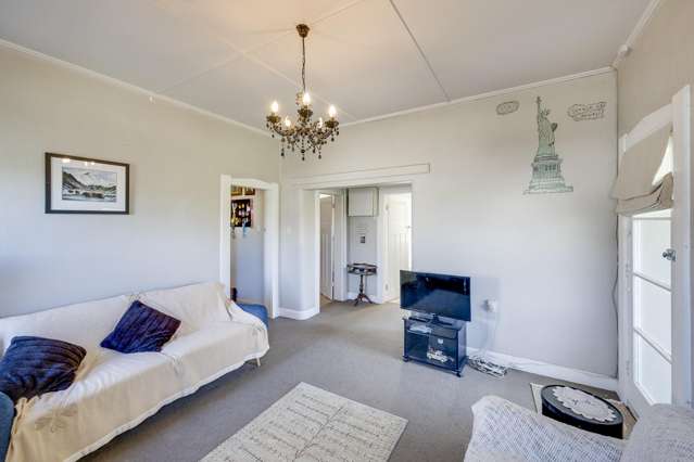 710 Queen Street West Saint Leonards_3