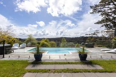 340 Paremoremo Road_1