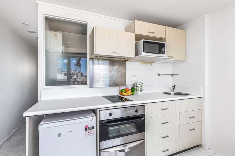 818/72 Nelson Street Auckland Central_6