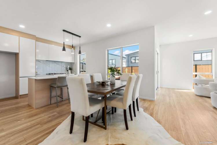 7b Ascent Street Flat Bush_5
