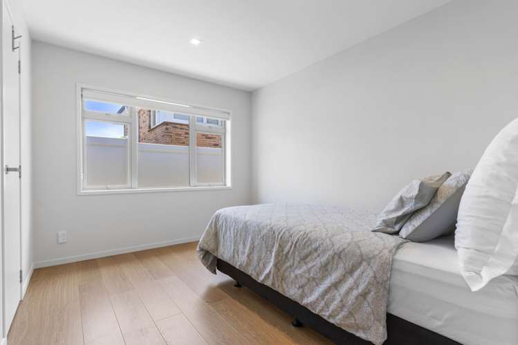 2/15 Cornwall Park Avenue Epsom_12