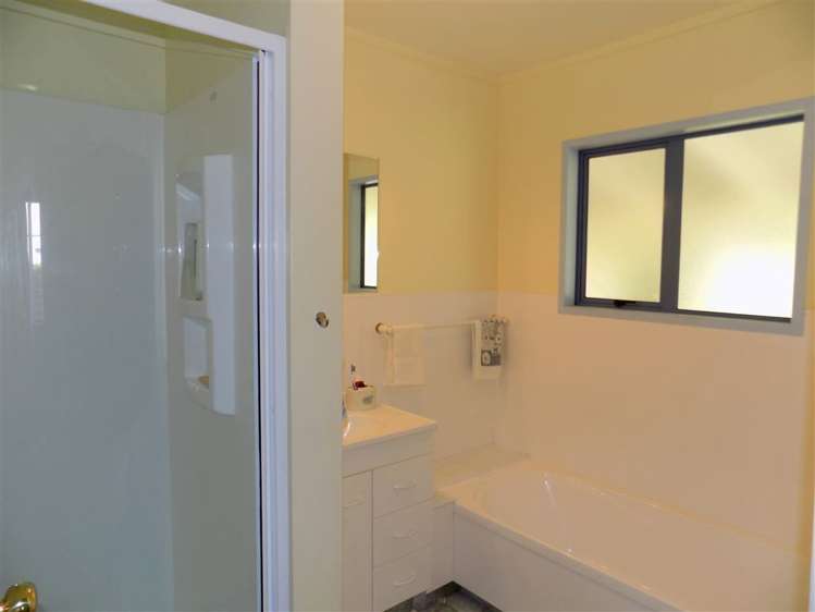 69 Barry Road Waihi_9