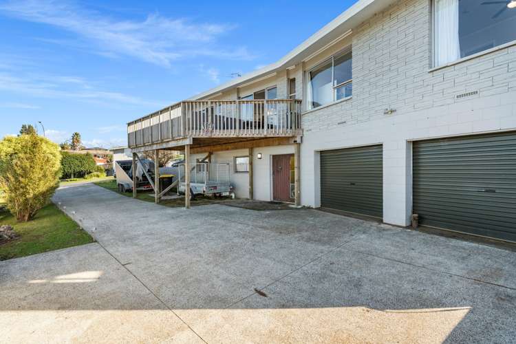 9 Sylvania Drive Matua_19