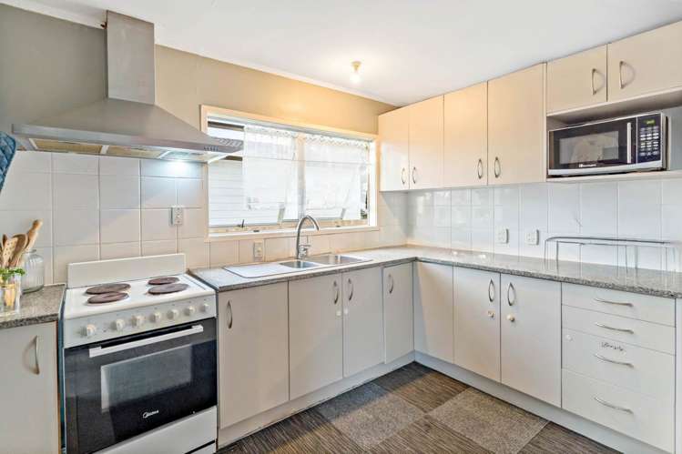 25 Dissmeyer Drive Clover Park_7