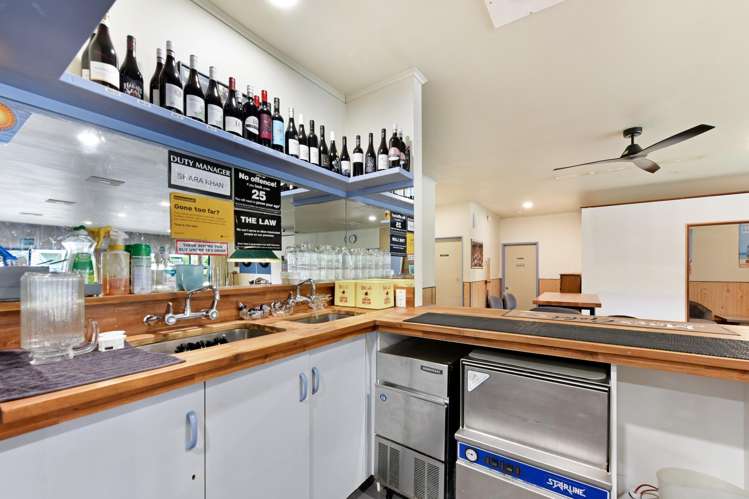 84 Main Road Tapawera_6