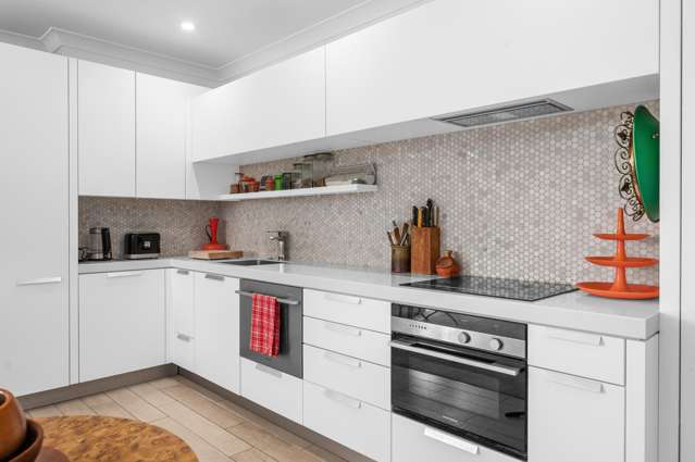 1A/11 London Street Hamilton Central_3