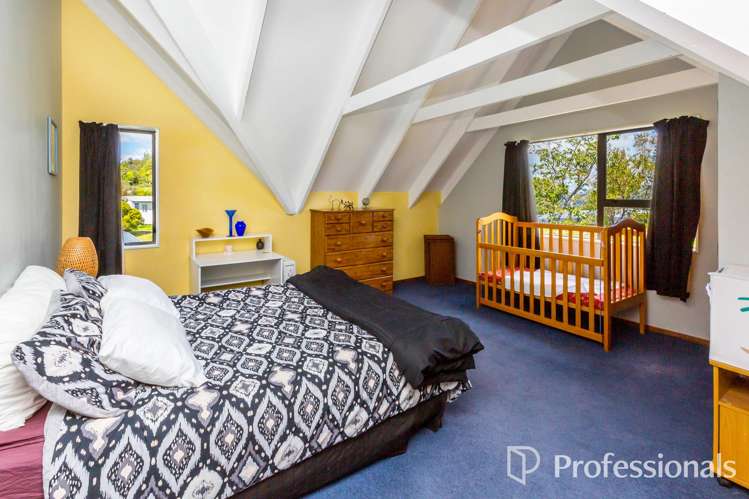 2 Fenchurch Grove Stokes Valley_13